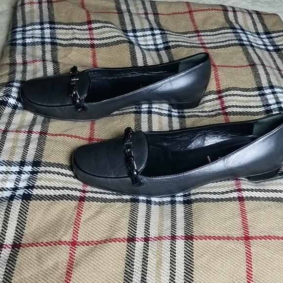 Prada Flats - Picture 3 of 8